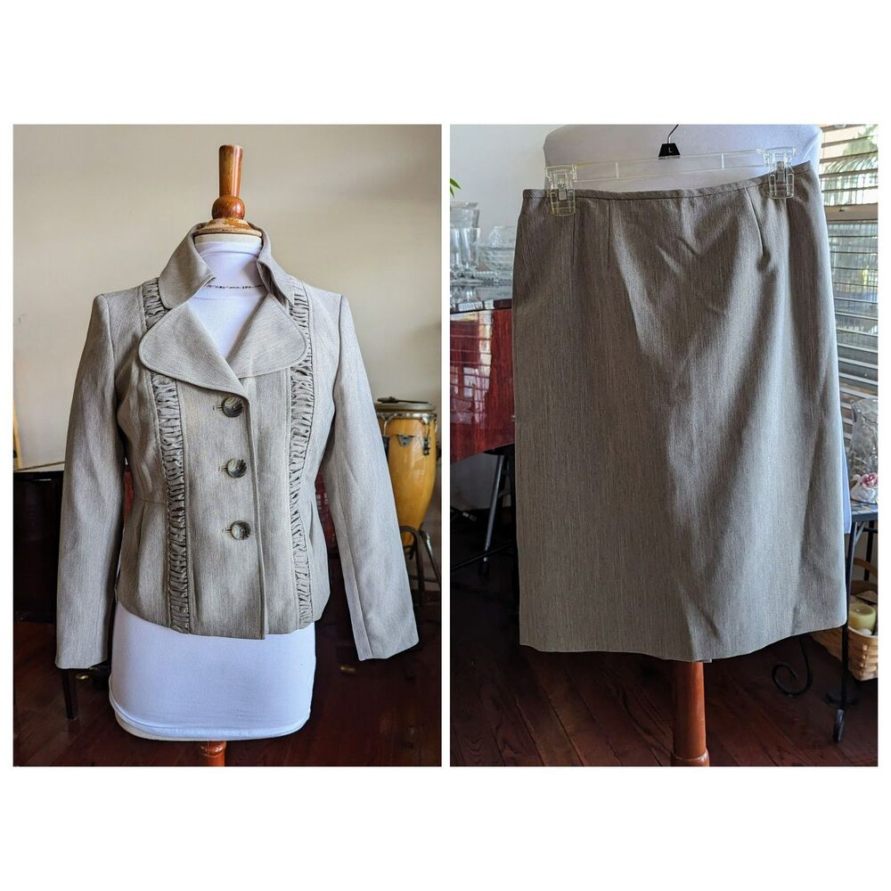 Le Suit Petite skirt suit Sz 6P